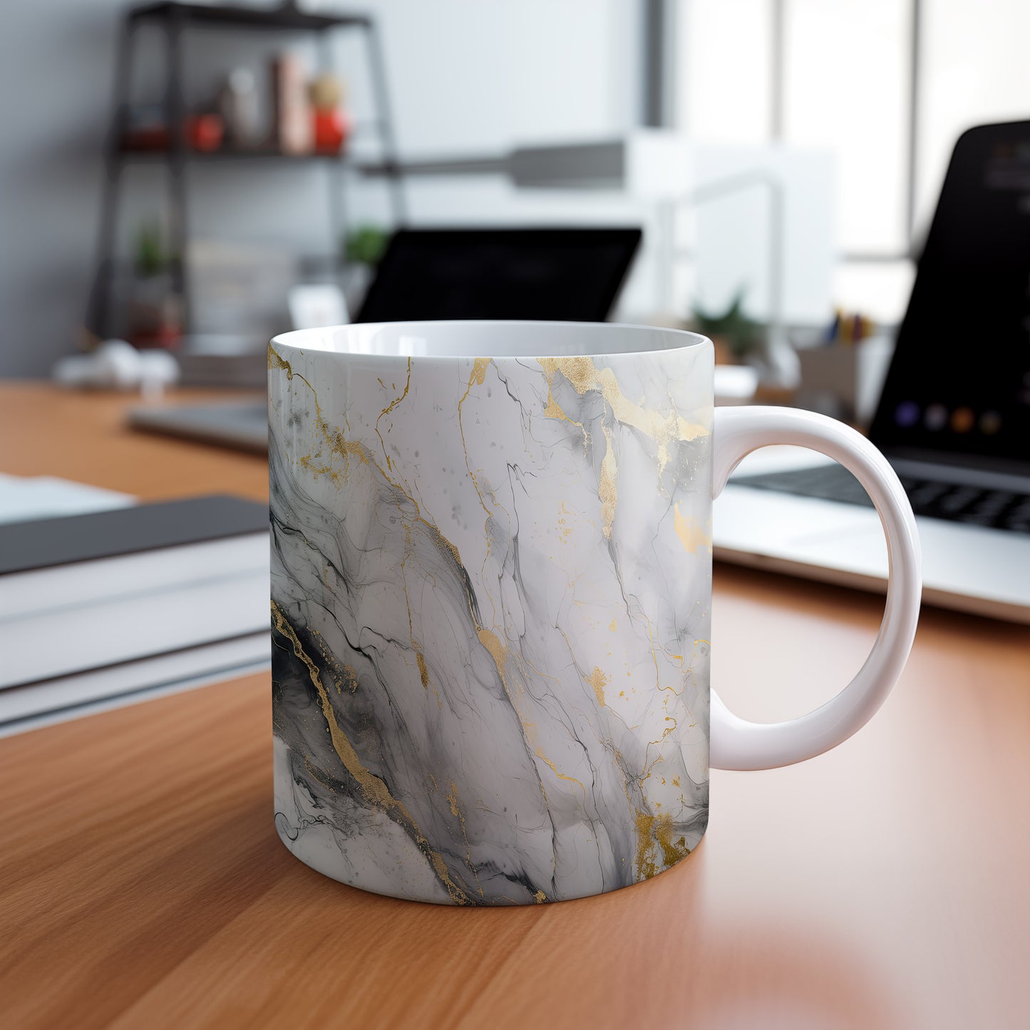 Hrnek s mramorováním v bílo