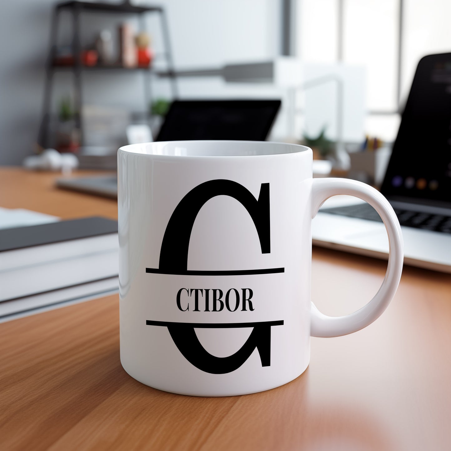 Hrnek se jménem Ctibor – monogramový design