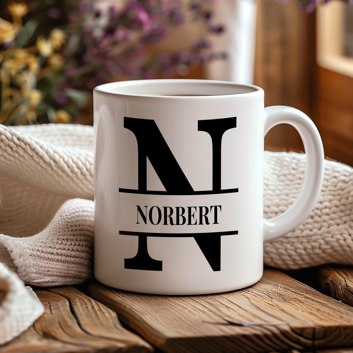 Hrnek se jménem Norbert – monogramový design