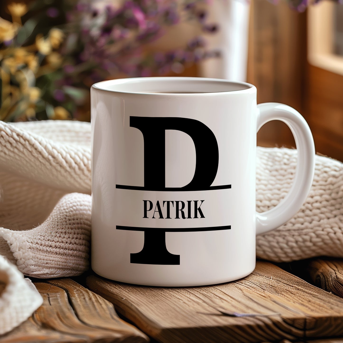 Hrnek se jménem PATRIK – monogramový design