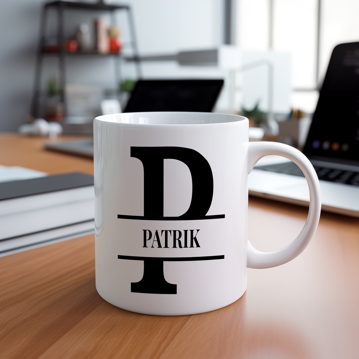 Hrnek se jménem PATRIK – monogramový design