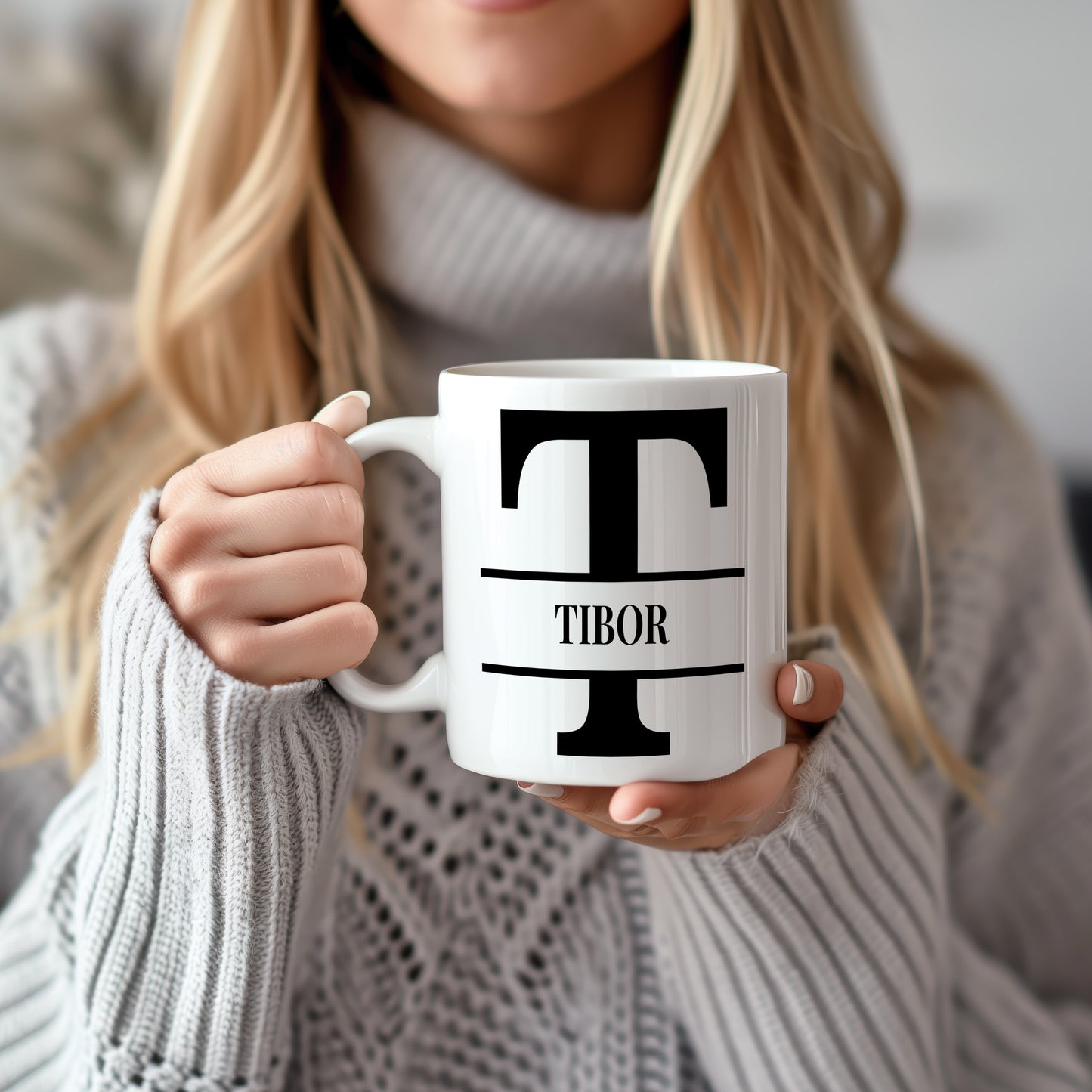 Hrnek se jménem Tibor – monogramový design