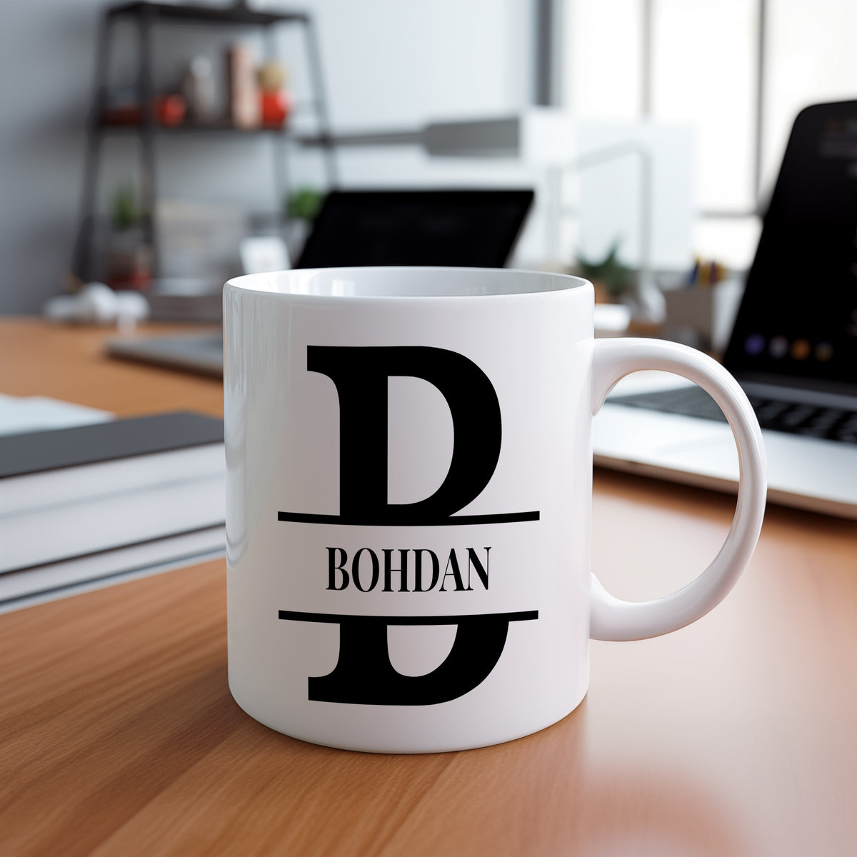 Hrnek se jménem Bohdan – monogramový design