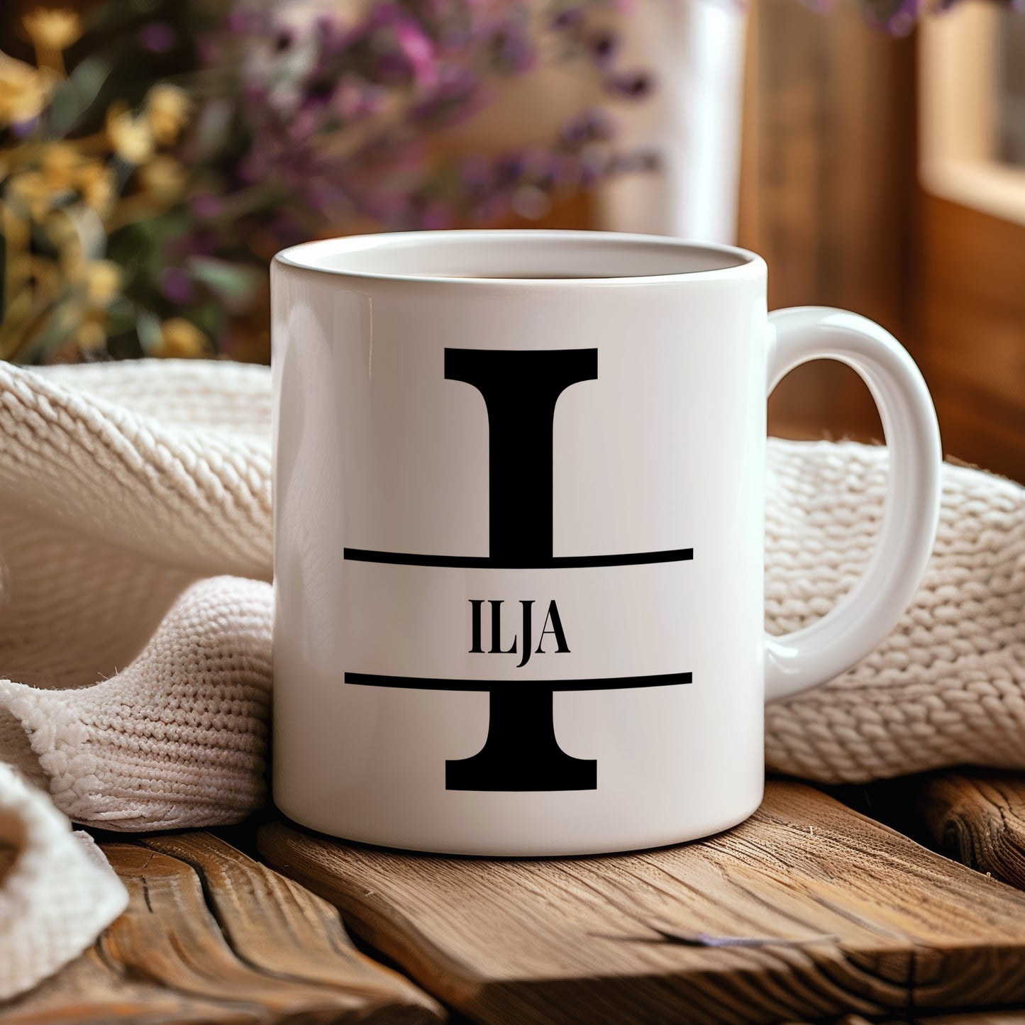 Hrnek se jménem ILJA – monogramový design