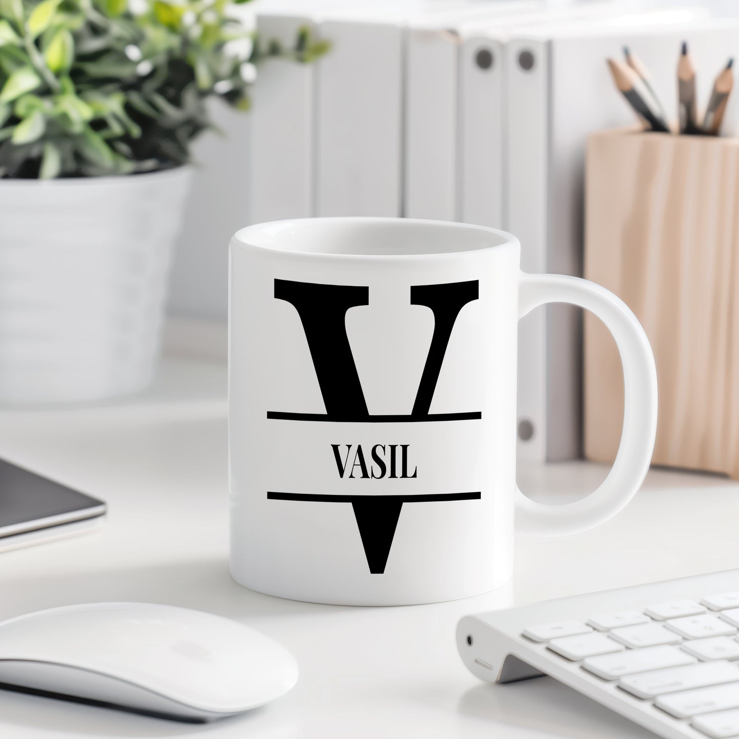 Hrnek se jménem Vasil – monogramový design