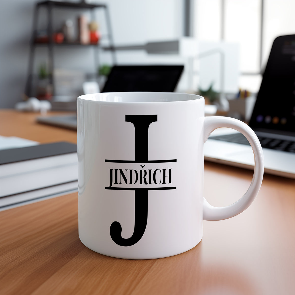 Hrnek se jménem Jindřich – monogramový design