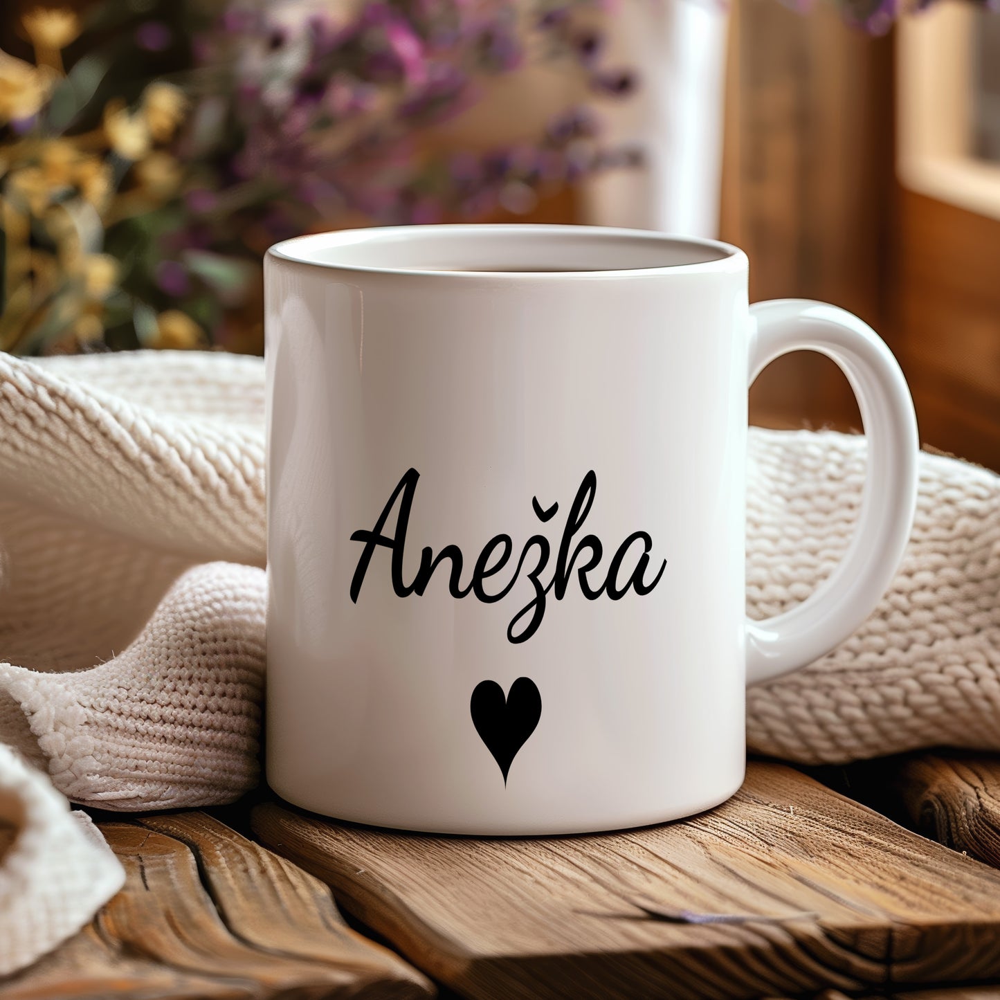 Hrnek se jménem Anežka – romantický styl se srdcem