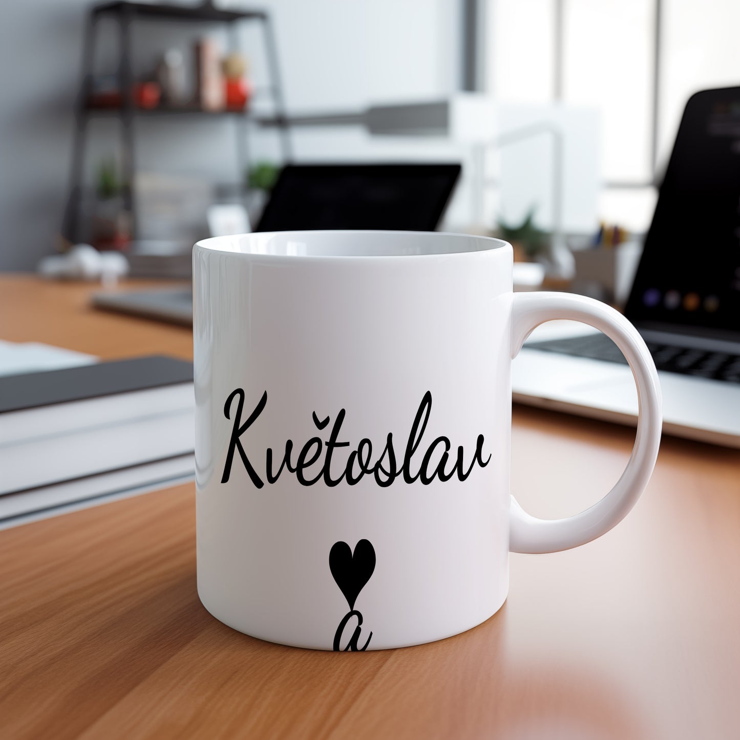 Hrnek se jménem Květoslav – minimalistický styl pro muže