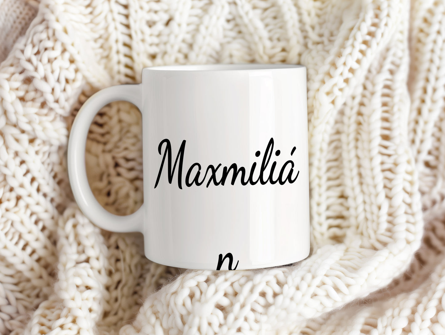 Hrnek se jménem Maximilián – minimalistický styl pro muže