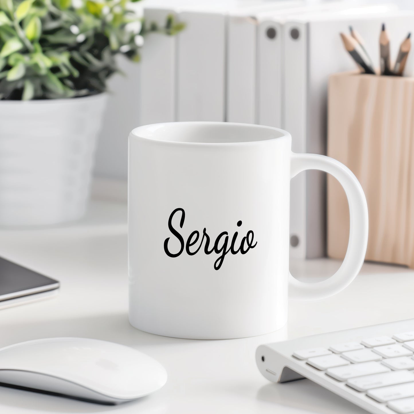 Hrnek se jménem Sergio – minimalistický styl pro muže