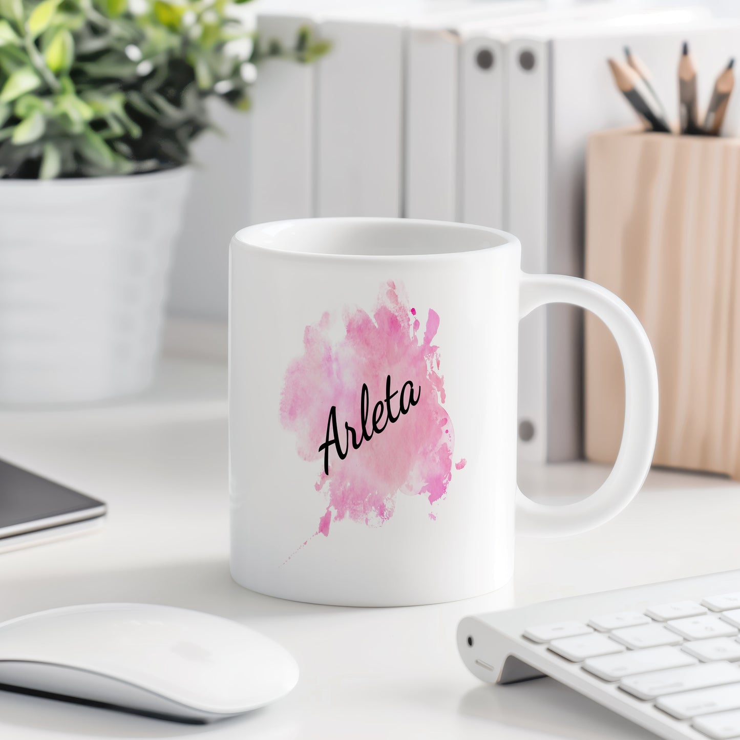 Hrnek se jménem Arleta – růžový akvarel