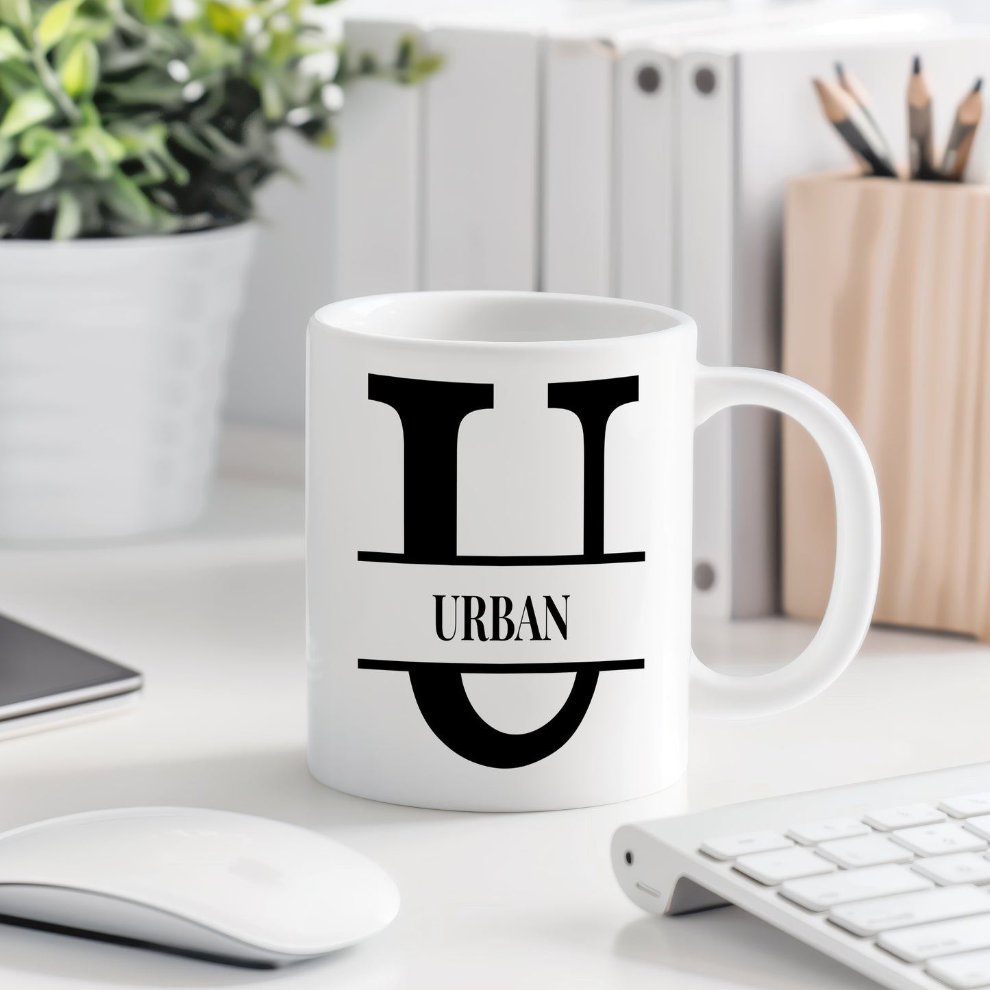 Hrnek se jménem URBAN – monogramový design