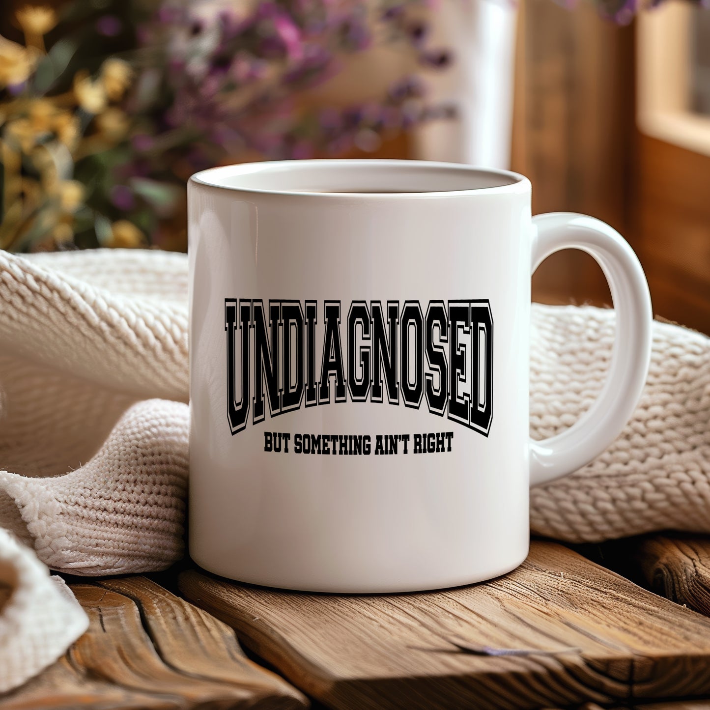 Hrnek s vtipným nápisem – UNDIAGNOSED