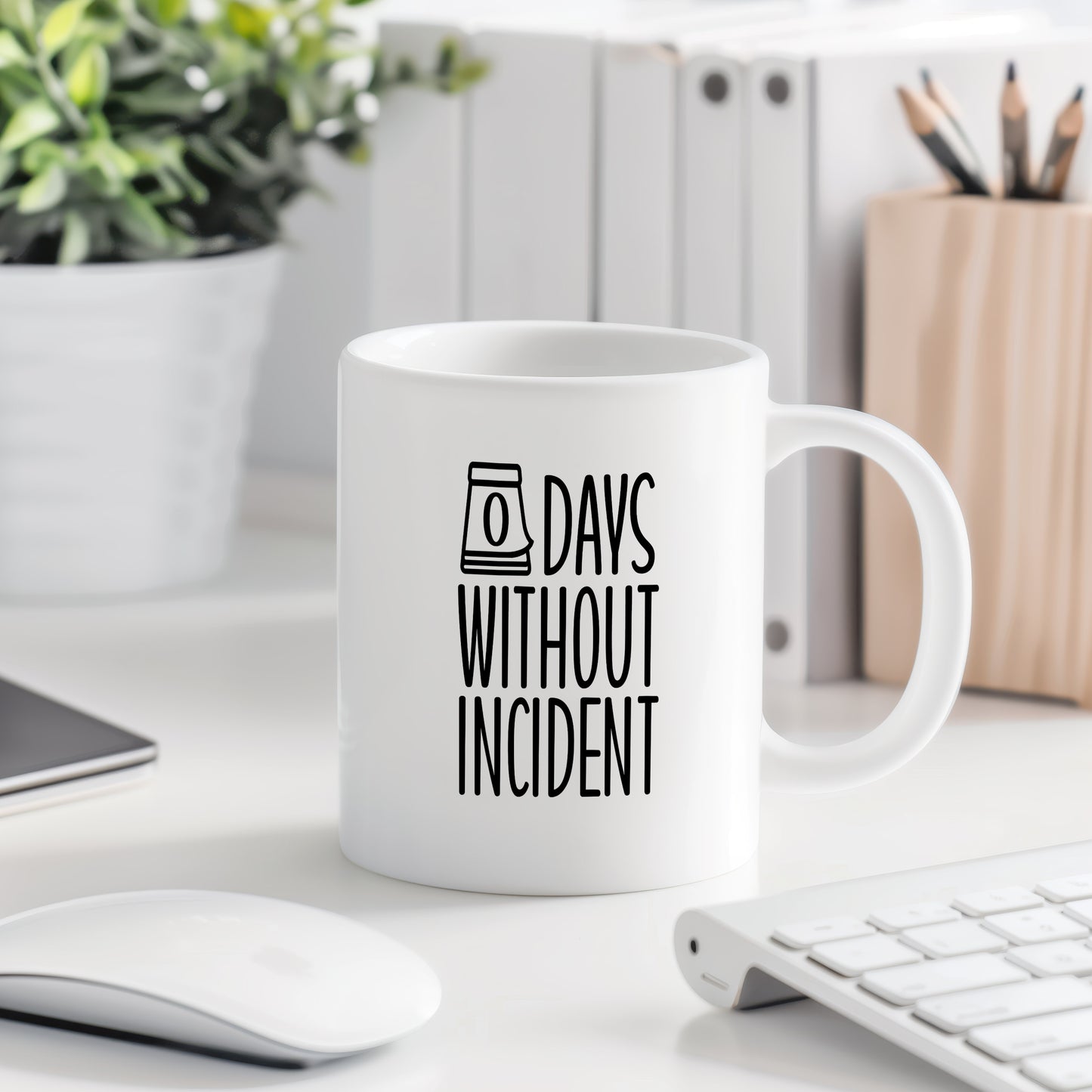 Hrnek s vtipným nápisem – 0 Days
