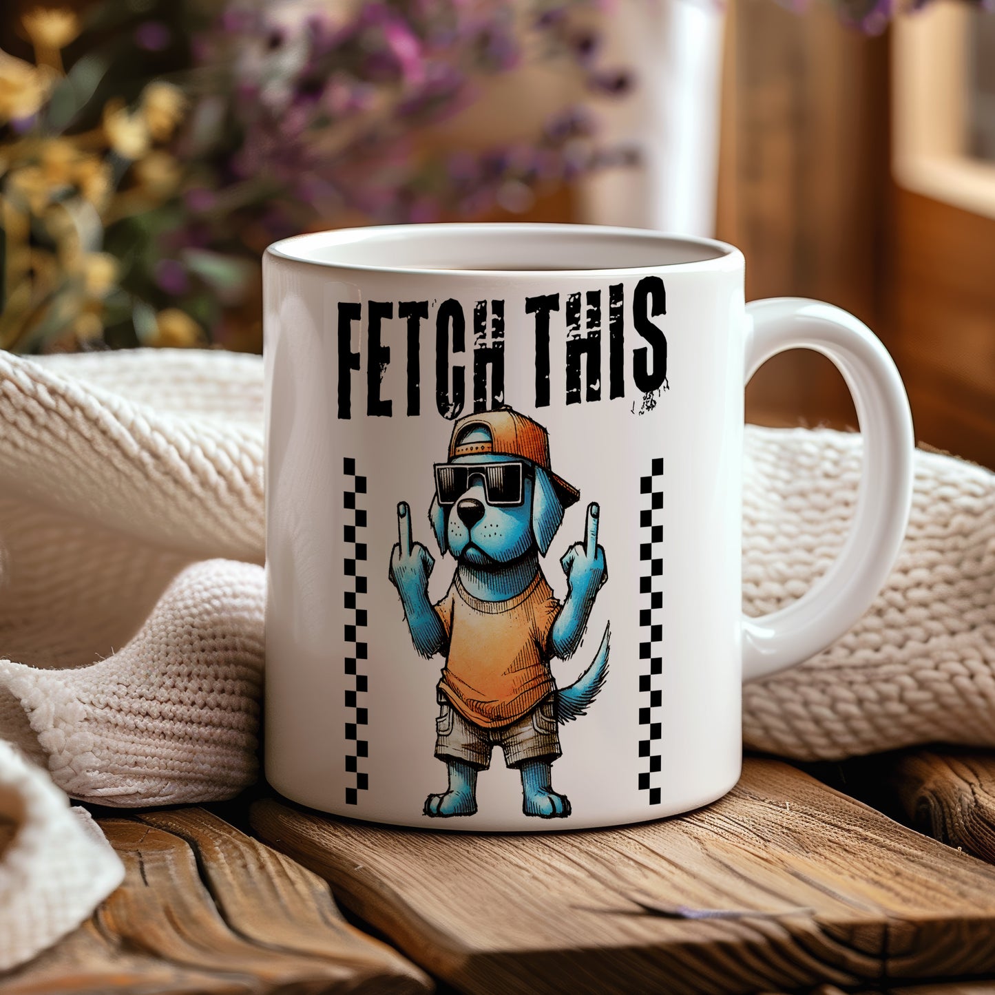 Hrnek s vtipným nápisem – FETCH THIS – humorný motiv