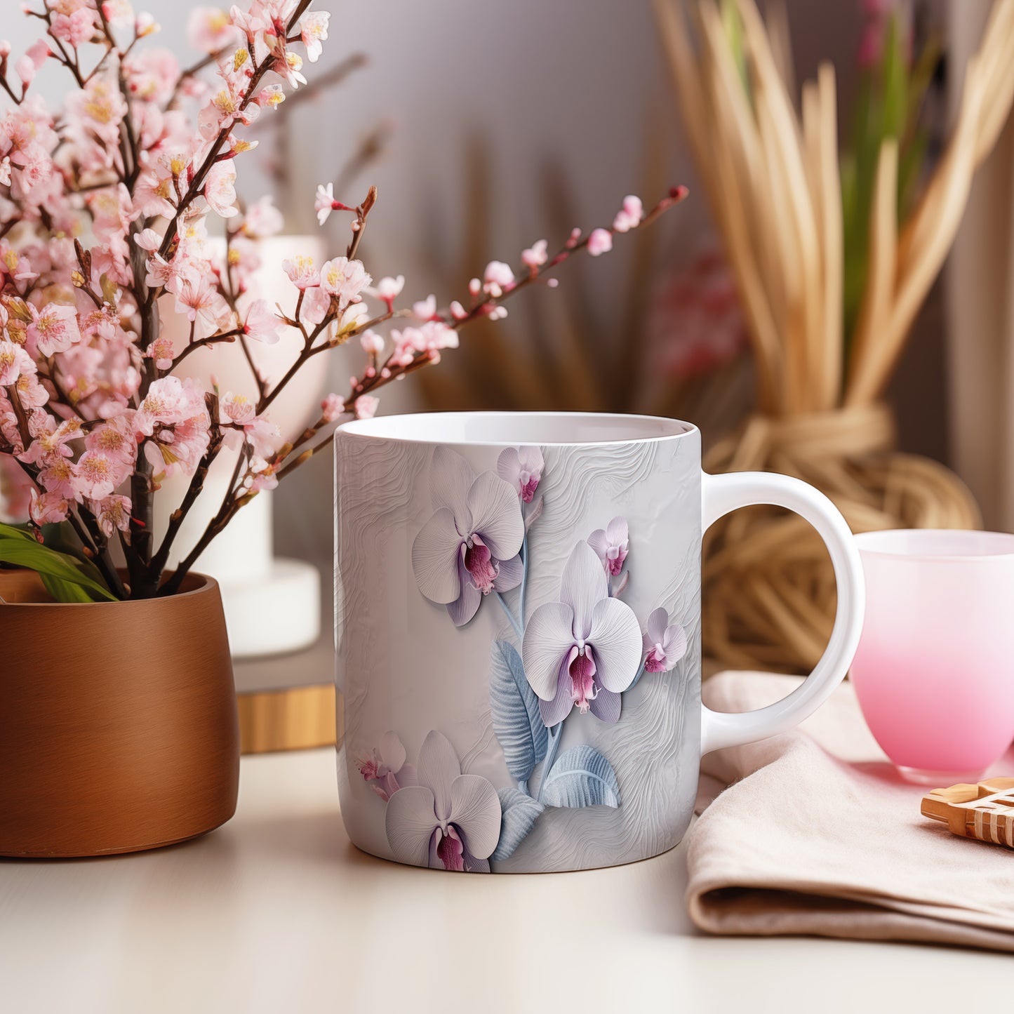 Hrnek s motivem orchidejí – malířským vzhledem