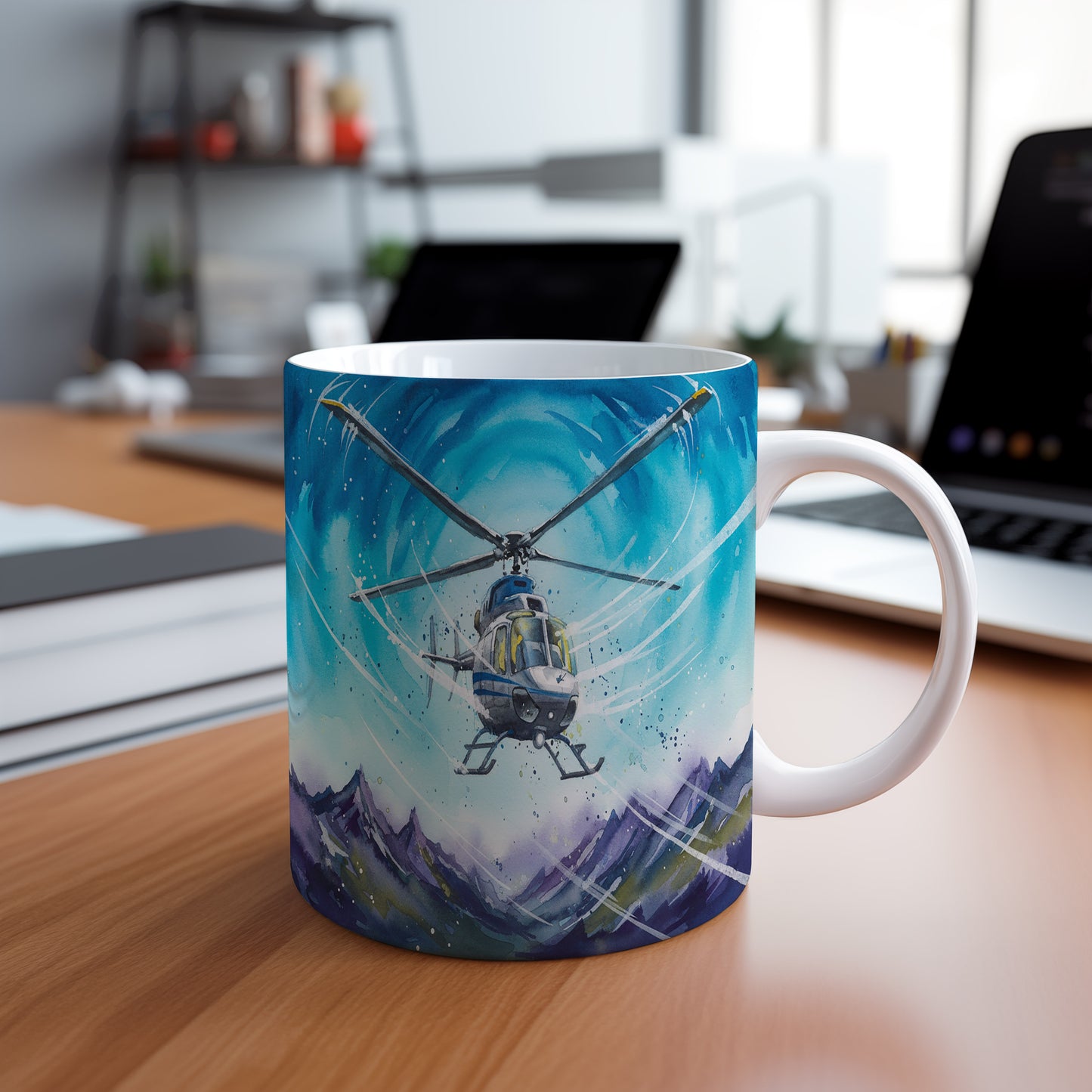 Hrnek s vrtulníkem v horském vánku