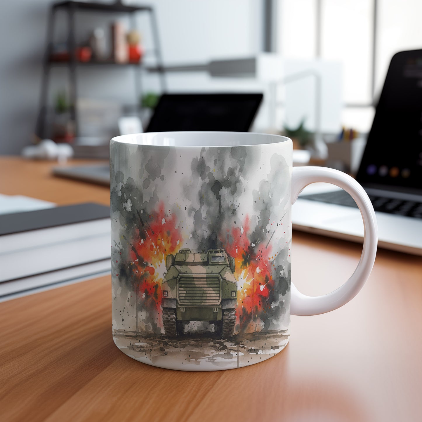 Hrnek s obrněným vozem v plamenech