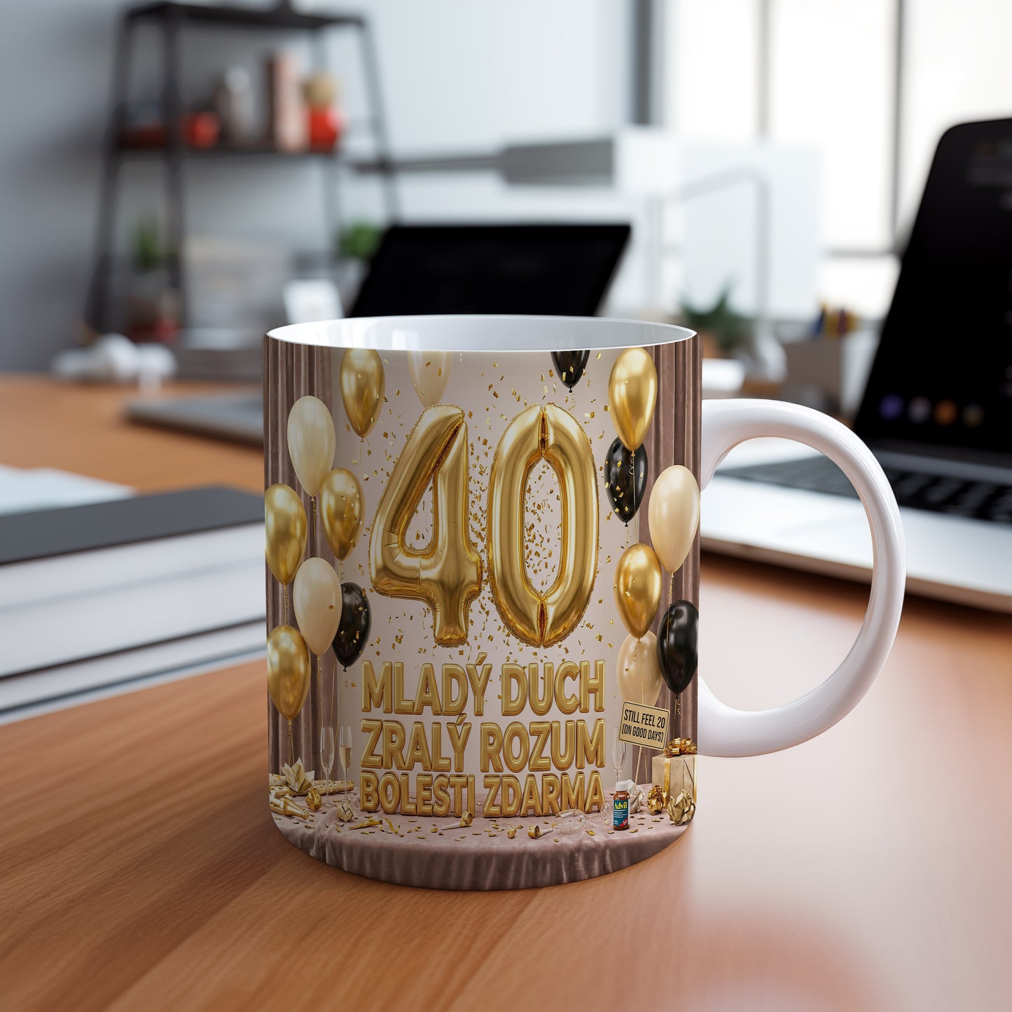 Narozeninový hrnek 40 let – MLADÝ DUCH ZRALÝ ROZUM BOLESTI ZDARMA