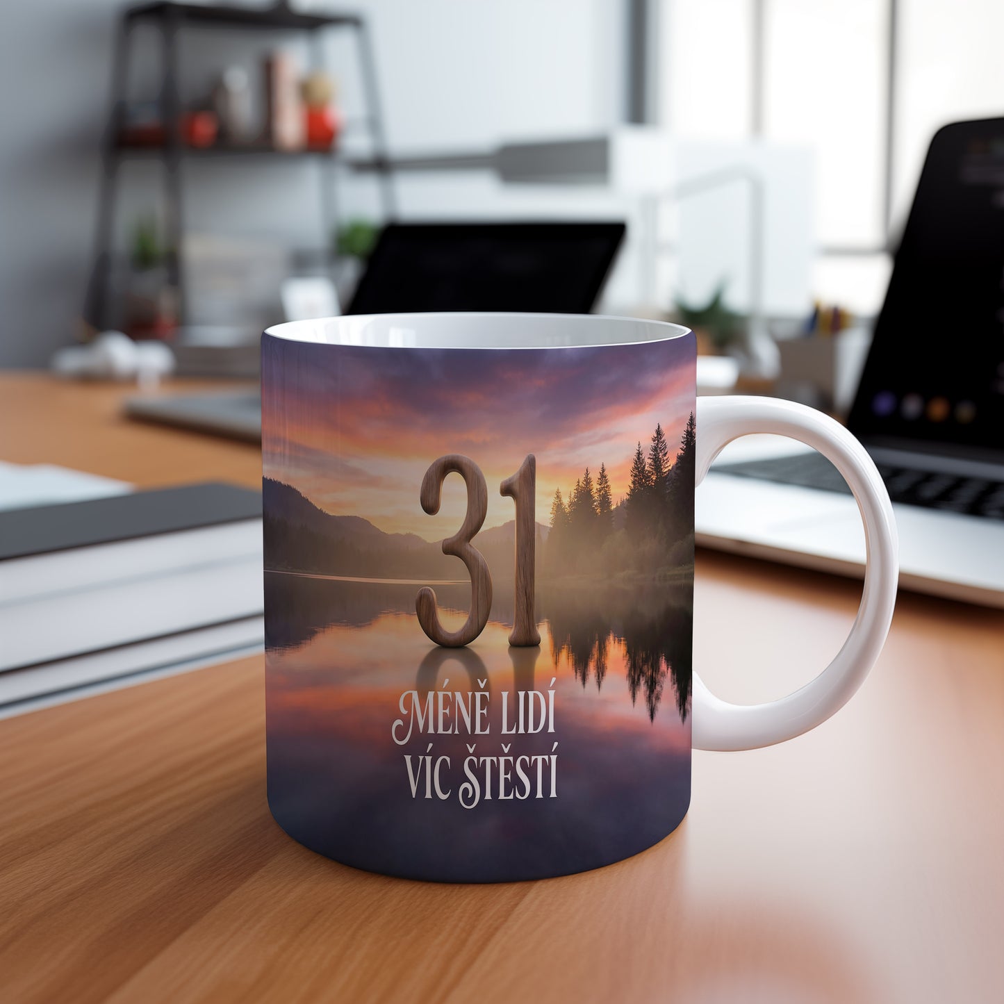 Narozeninový hrnek 31 let – MÉNĚ LIDÍ VÍC ŠTĚSTÍ