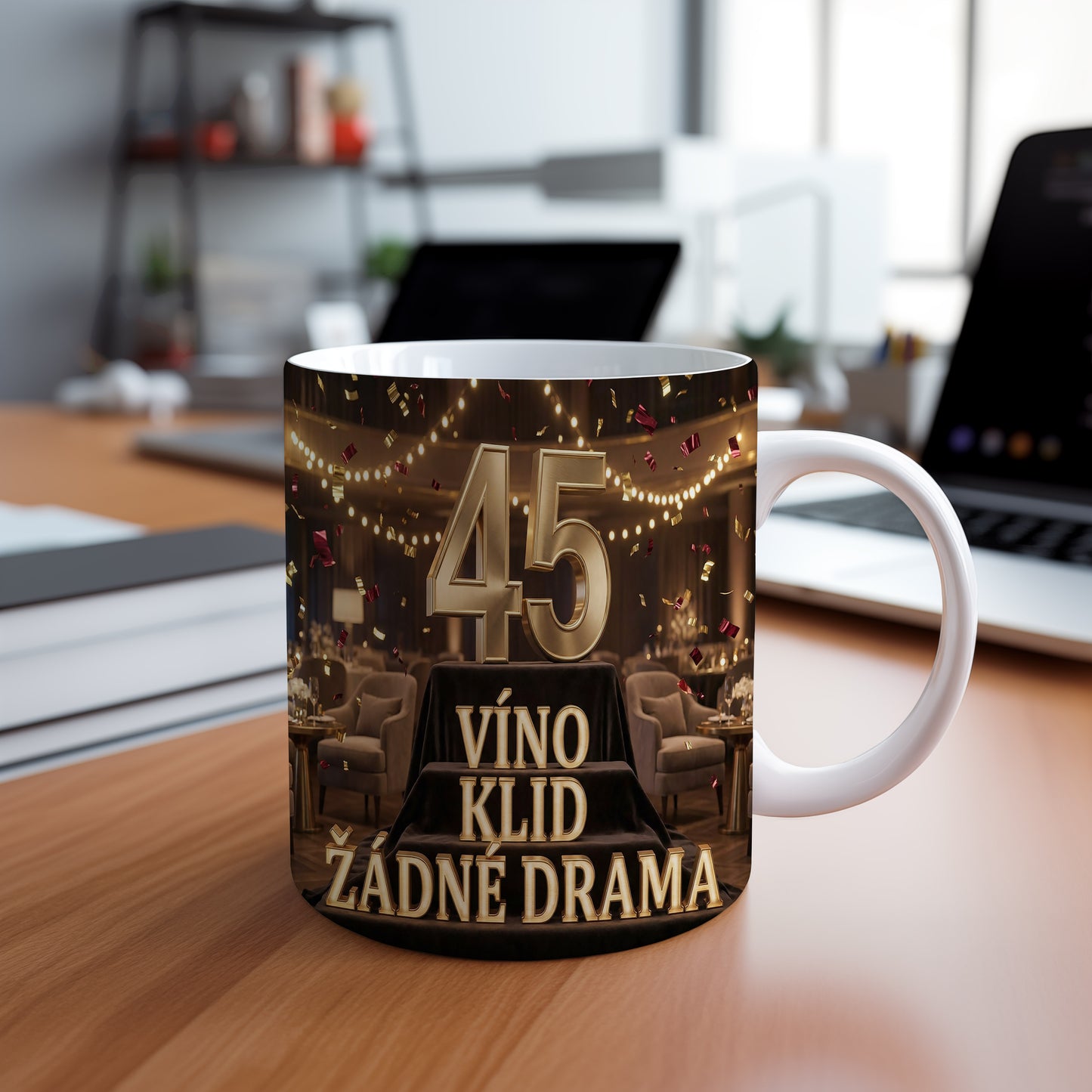 Narozeninový hrnek 45 let – VÍNO KLID ŽÁDNÉ DRAMA