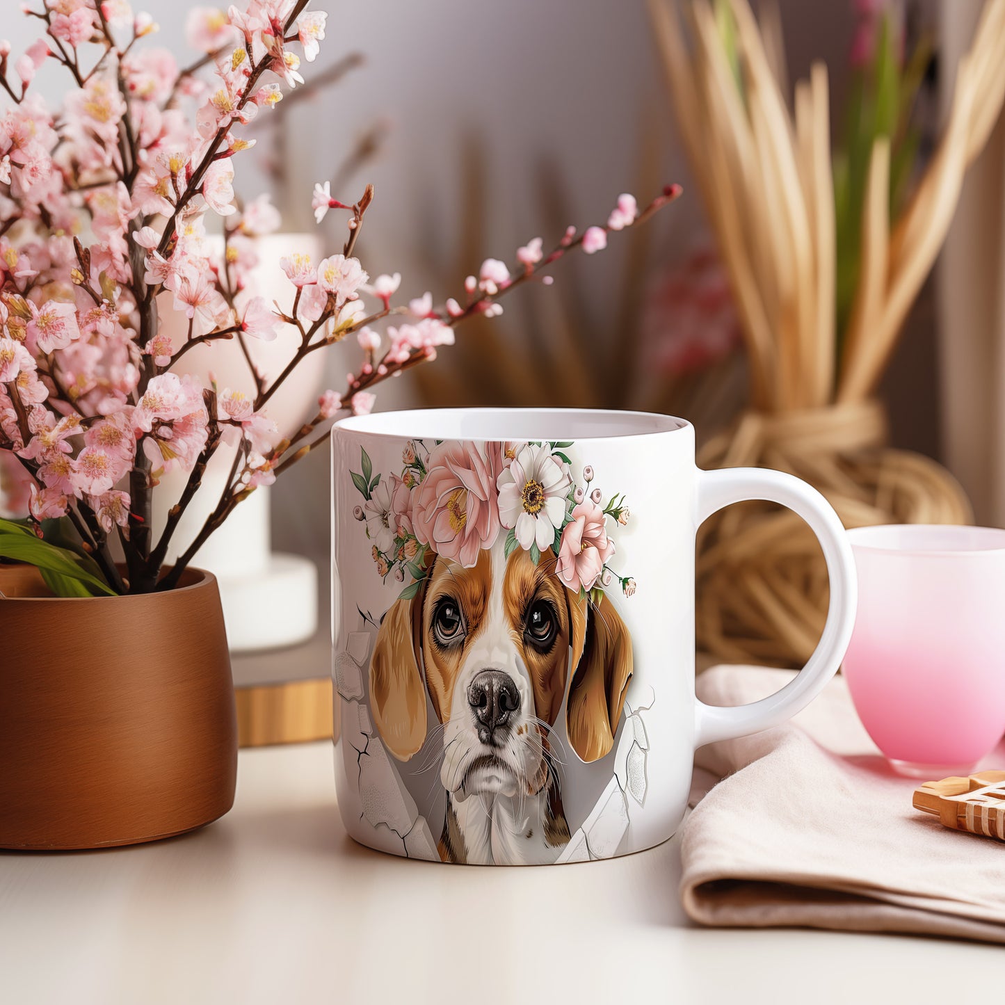 Hrnek s Beagle psem v květinové koruně