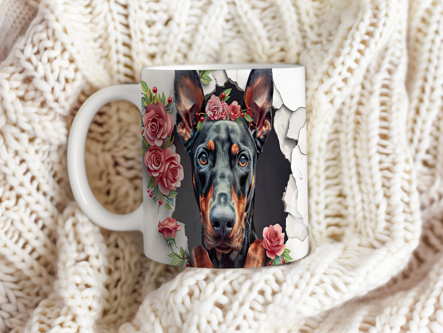 Hrnek s dobermanem a květinovým věncem