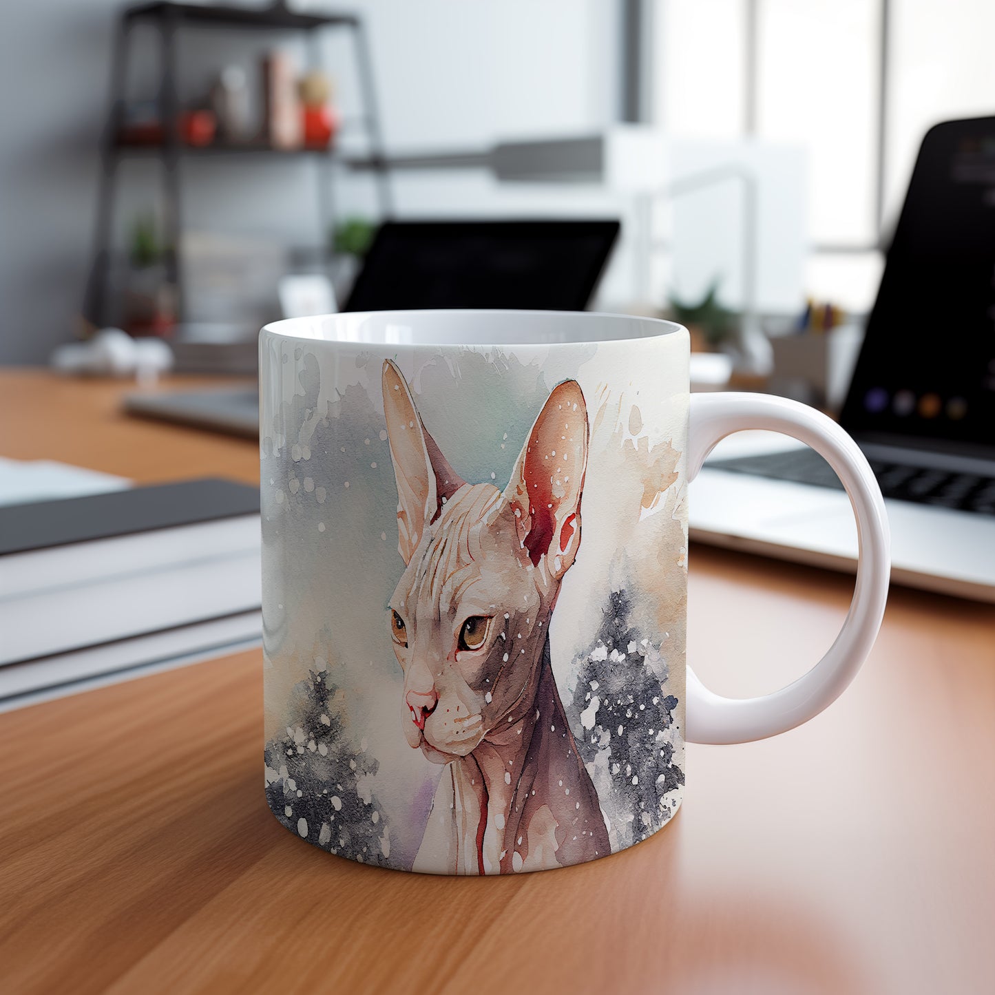 Hrnek se sphynxem v zimní krajině