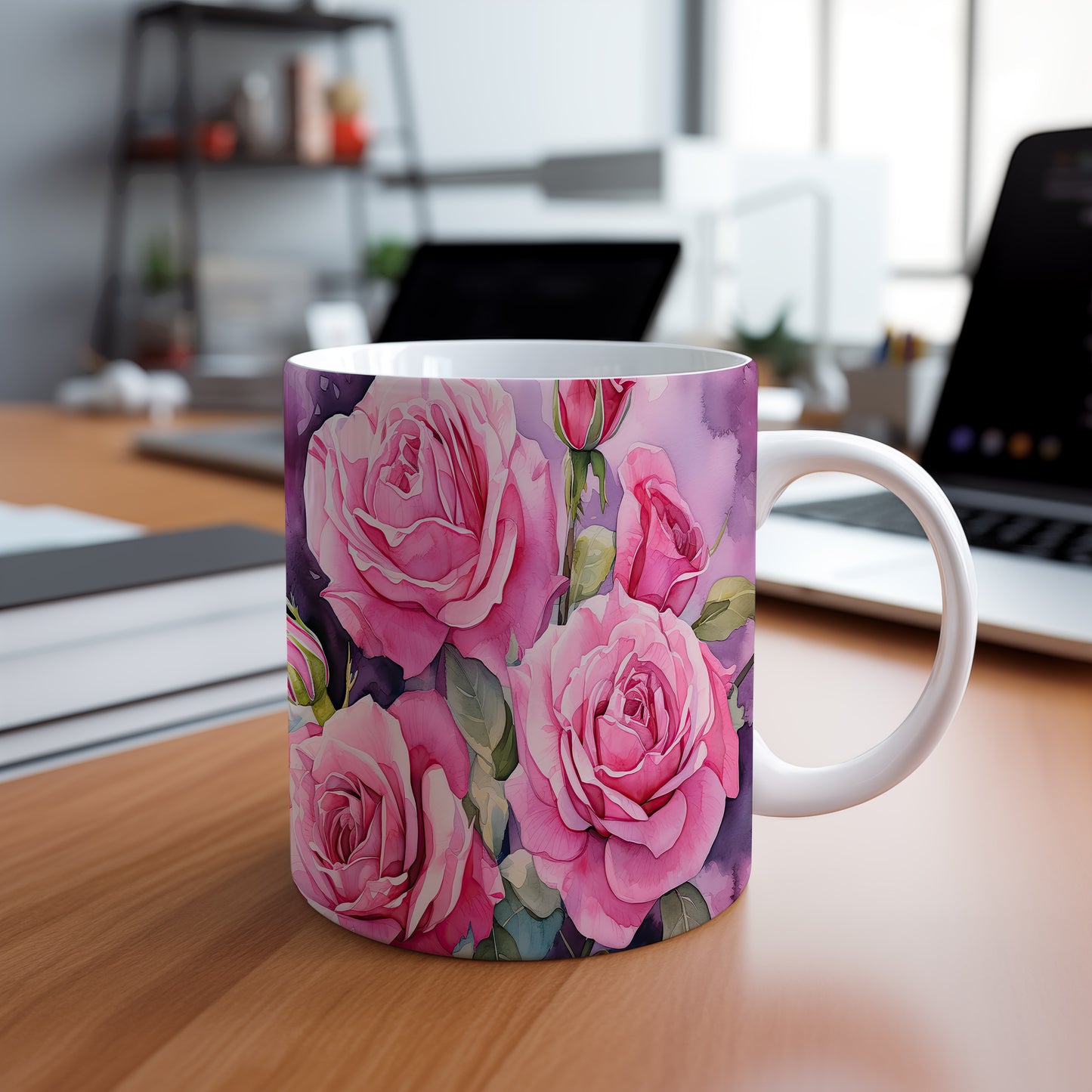 Hrnek s růžemi v růžových odstínech