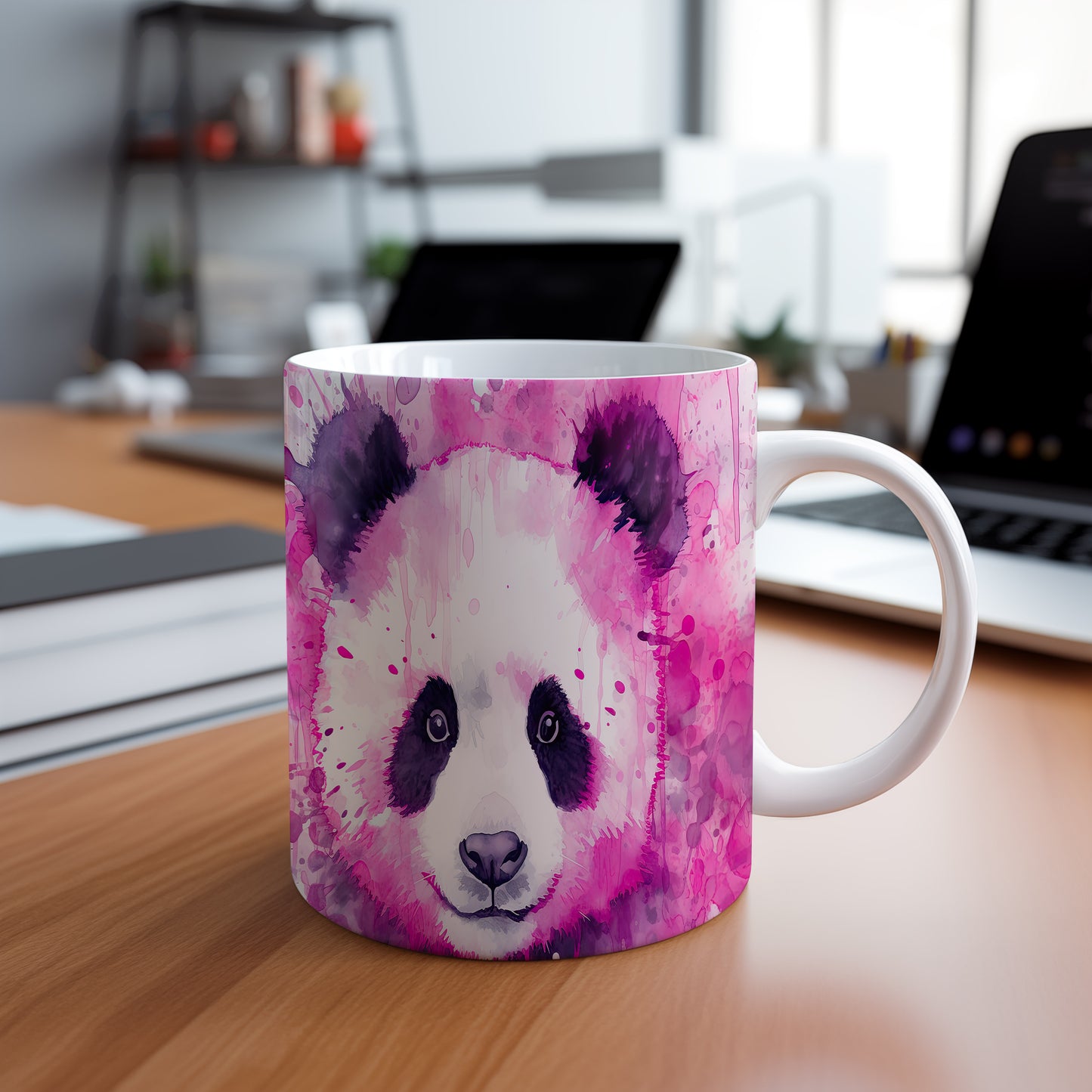 Hrnek s pandou v barevném designu