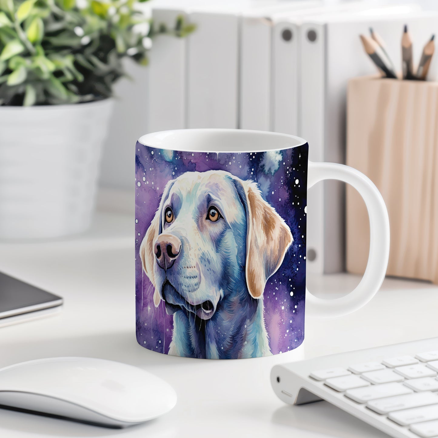 Hrnek s labradorem v galaxii