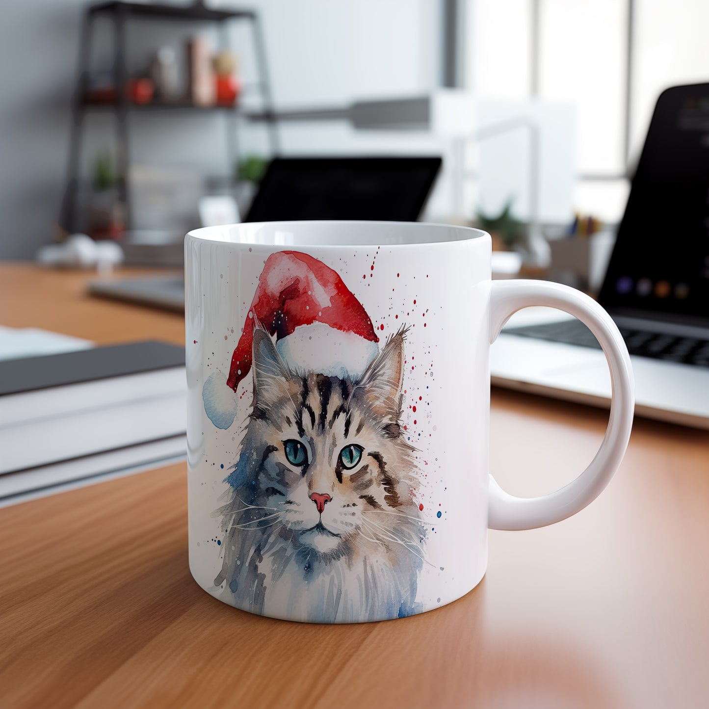 Hrnek s kočkou v čepici Santa – výrazným designem