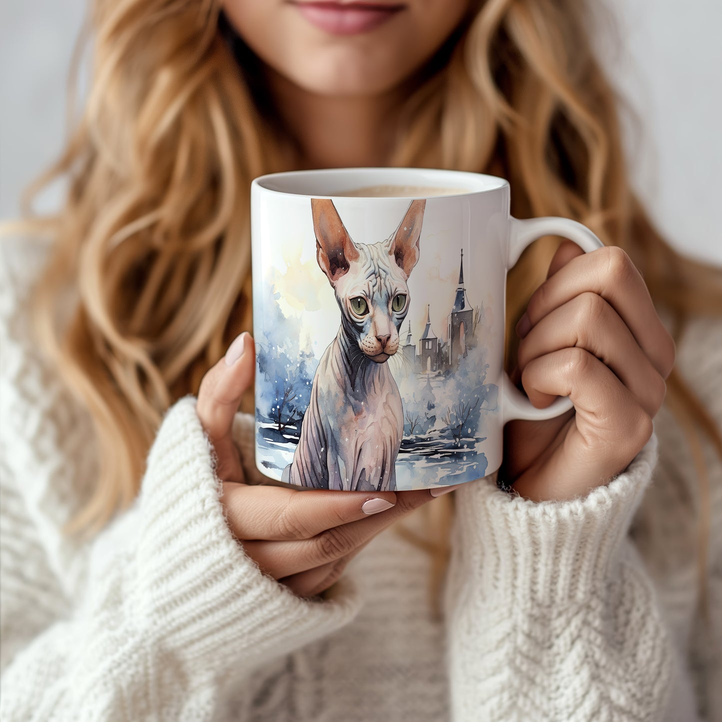 Hrnek se sphynx kočkou v zasněžené krajině