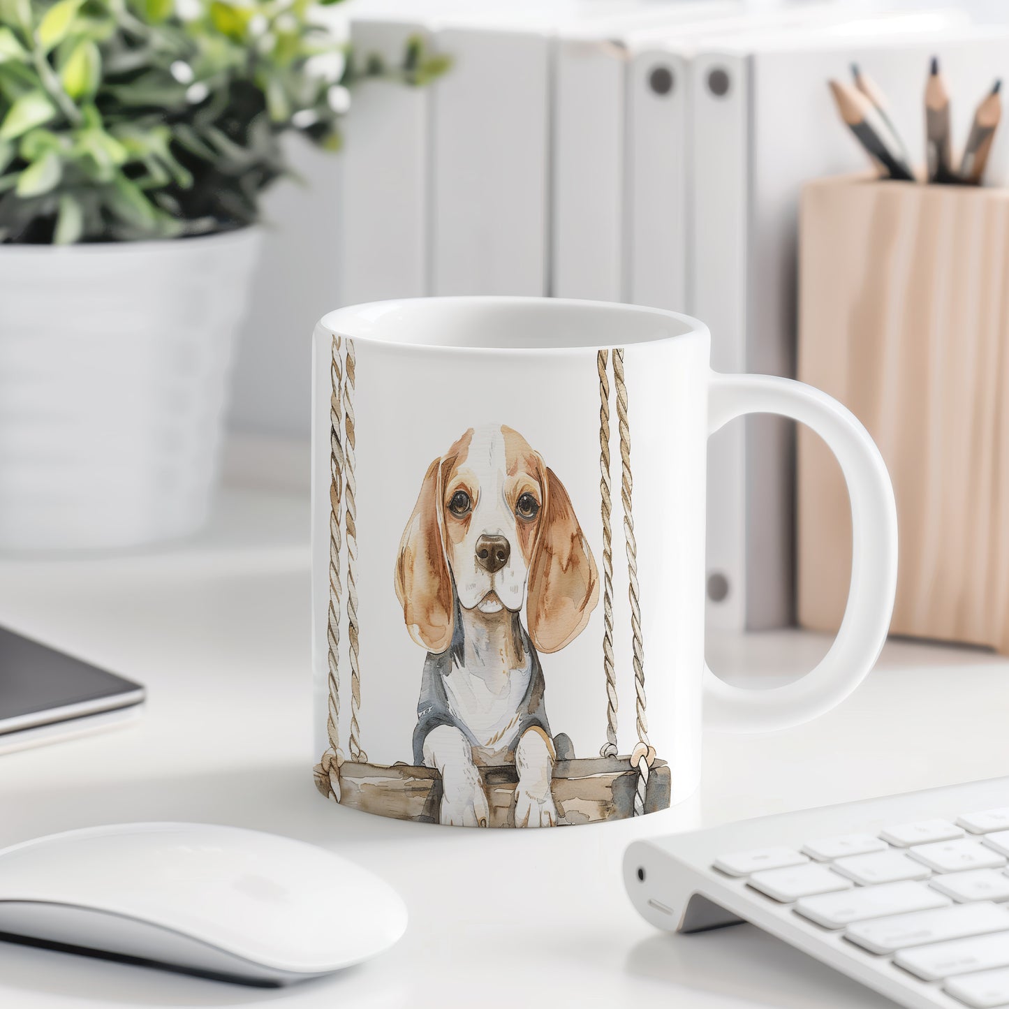 Hrnek s roztomilým beagle psem – černobílým motivem
