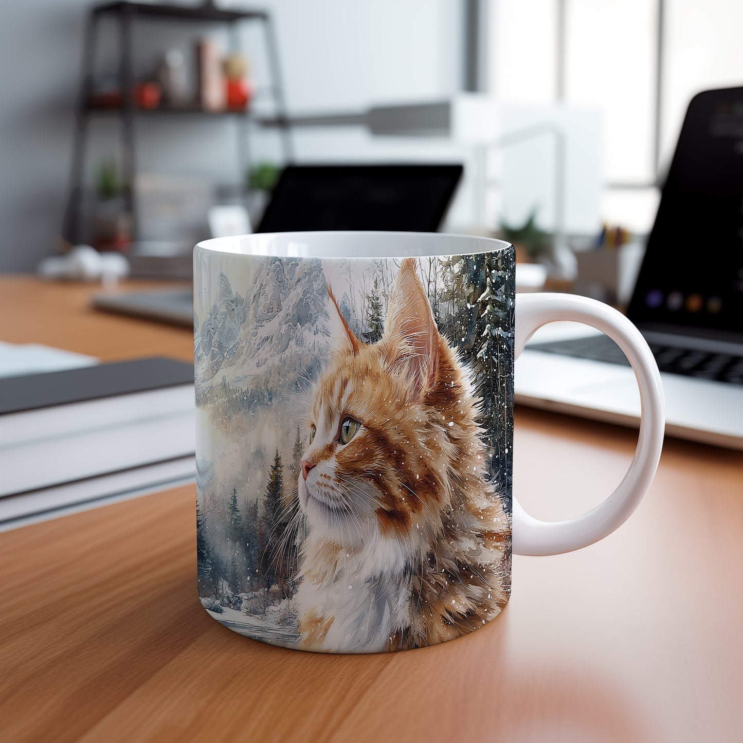 Hrnek s kočkou v zimní scenérii