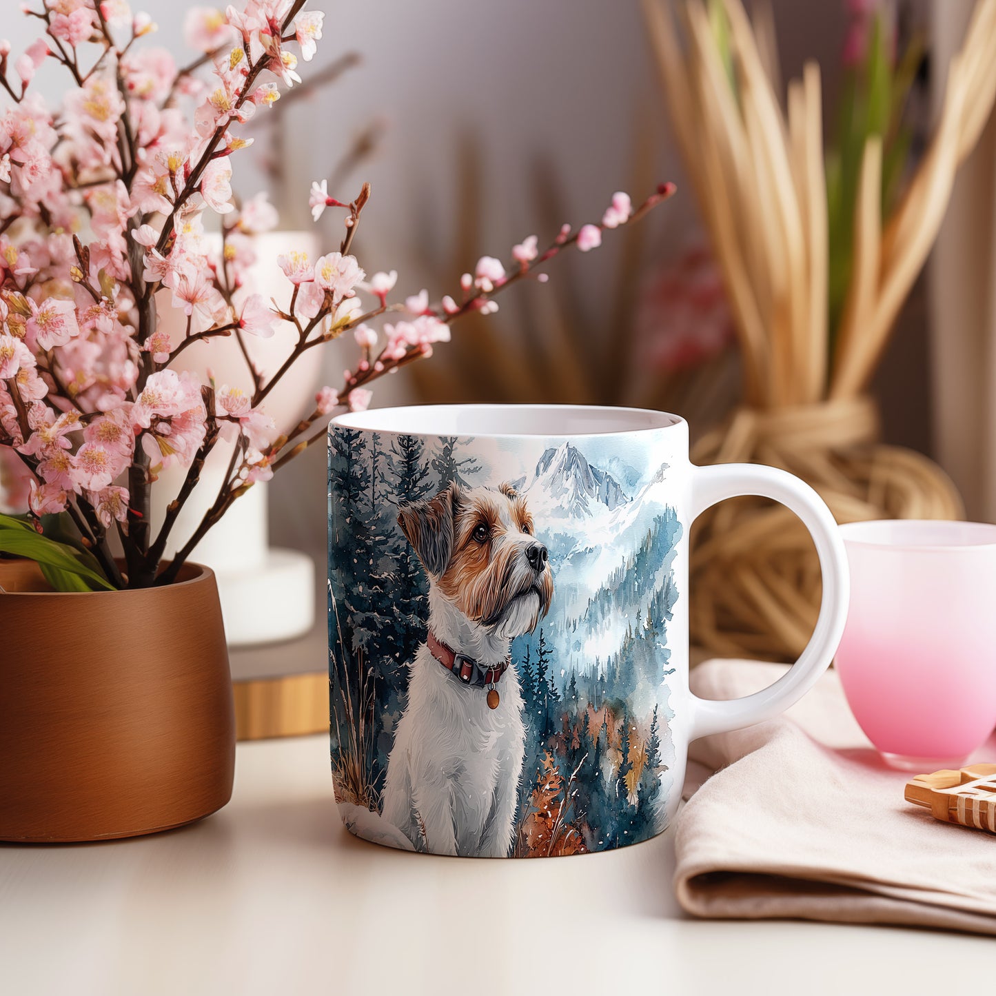 Hrnek s Jack russell teriérem v horské krajině