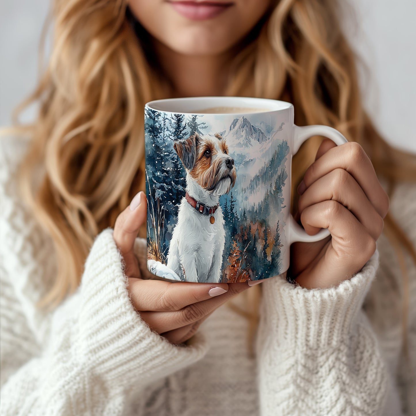 Hrnek s Jack russell teriérem v horské krajině