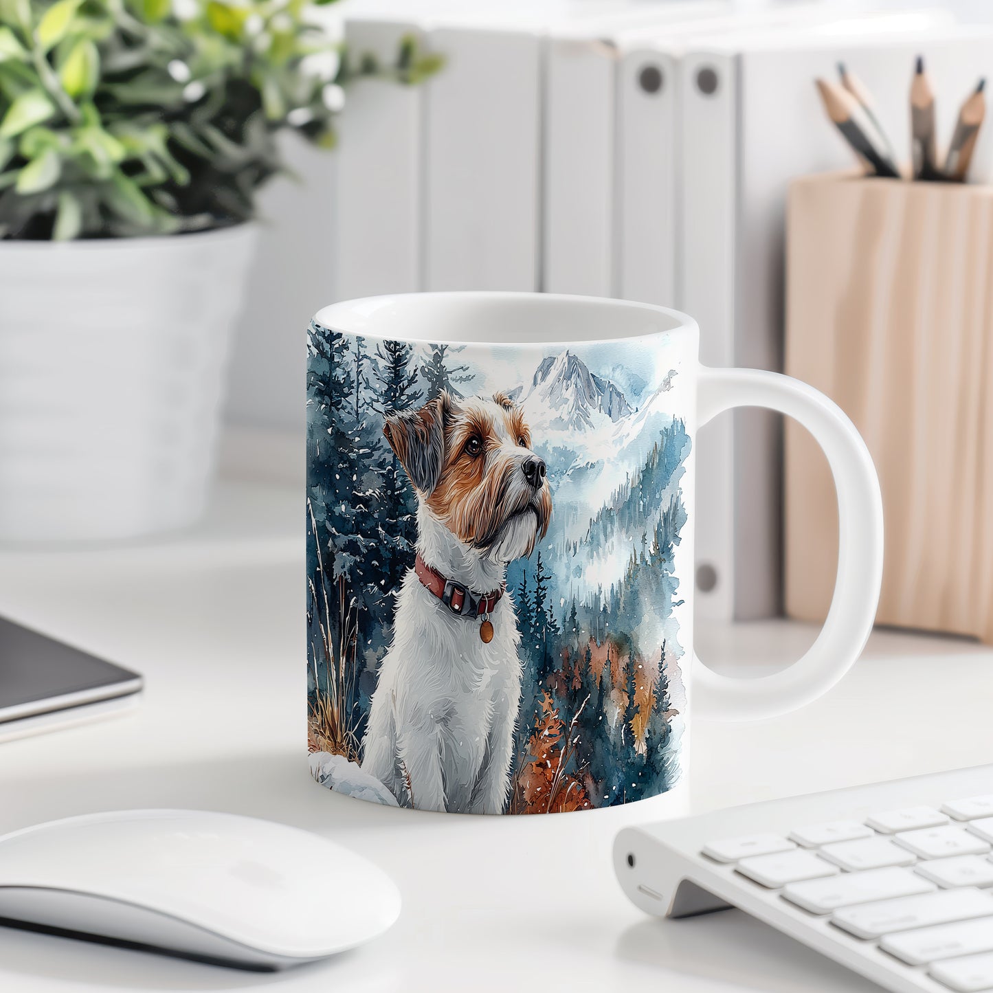 Hrnek s Jack russell teriérem v horské krajině