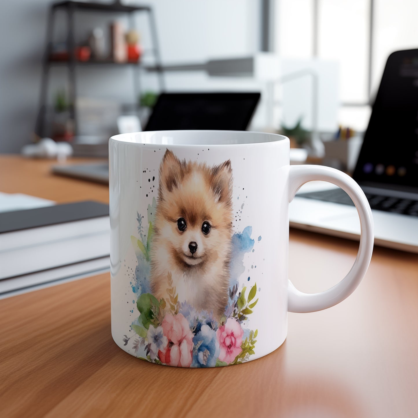 Hrnek s roztomilým pomeranianem a květinovým vzorem