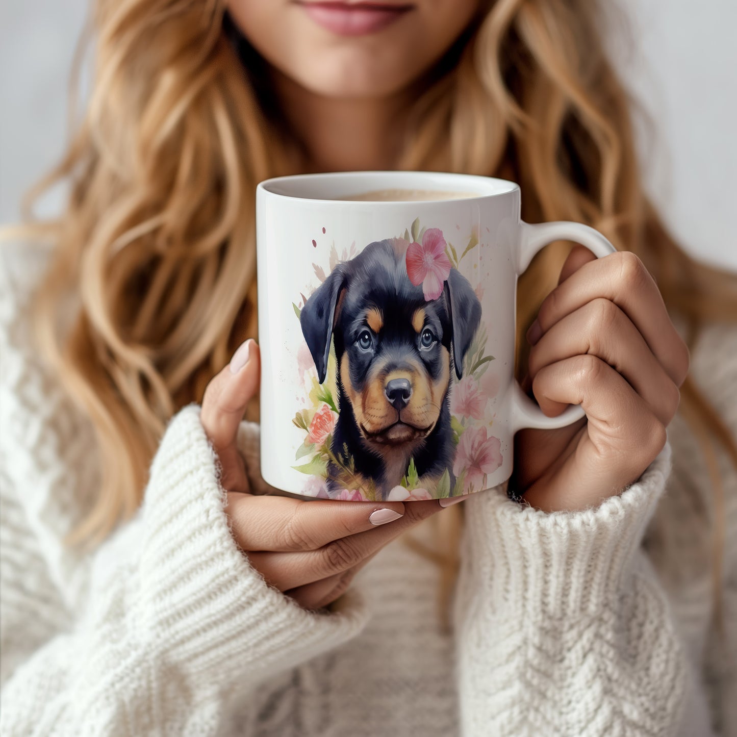 Hrnek s roztomilým štěnětem Rottweiler