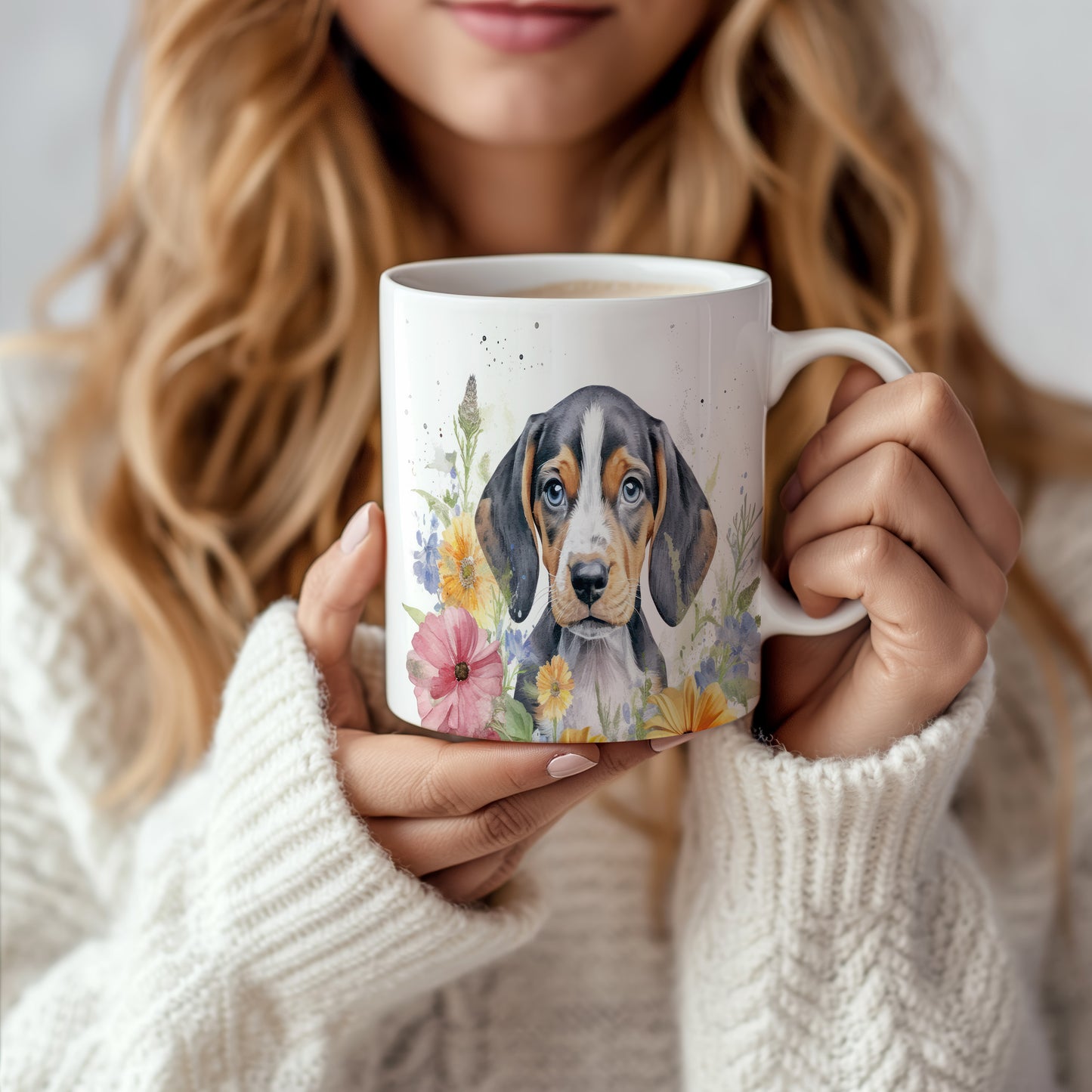 Hrnek s roztomilým štěnětem plemene Beagle