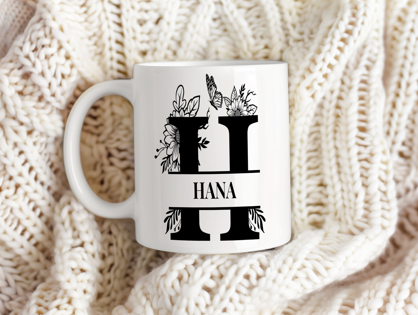Hrnek se jménem Hana – květinový monogram