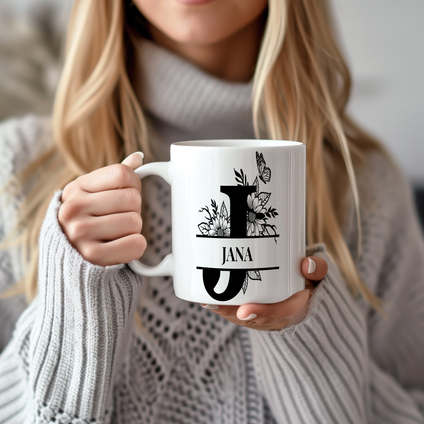 Hrnek se jménem Jana – květinový monogram