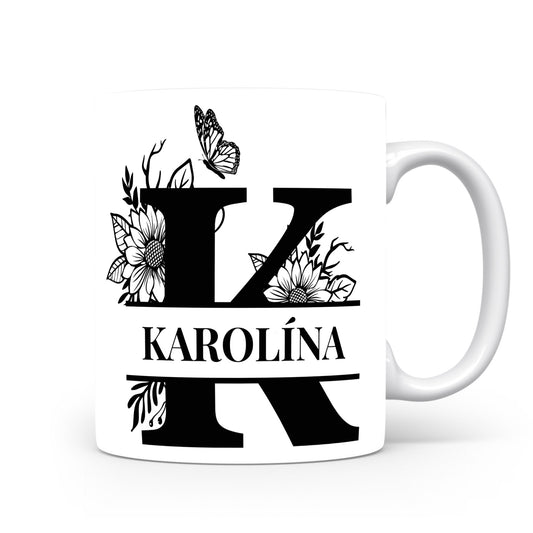 Hrnek se jménem Karolína | Květinový monogram