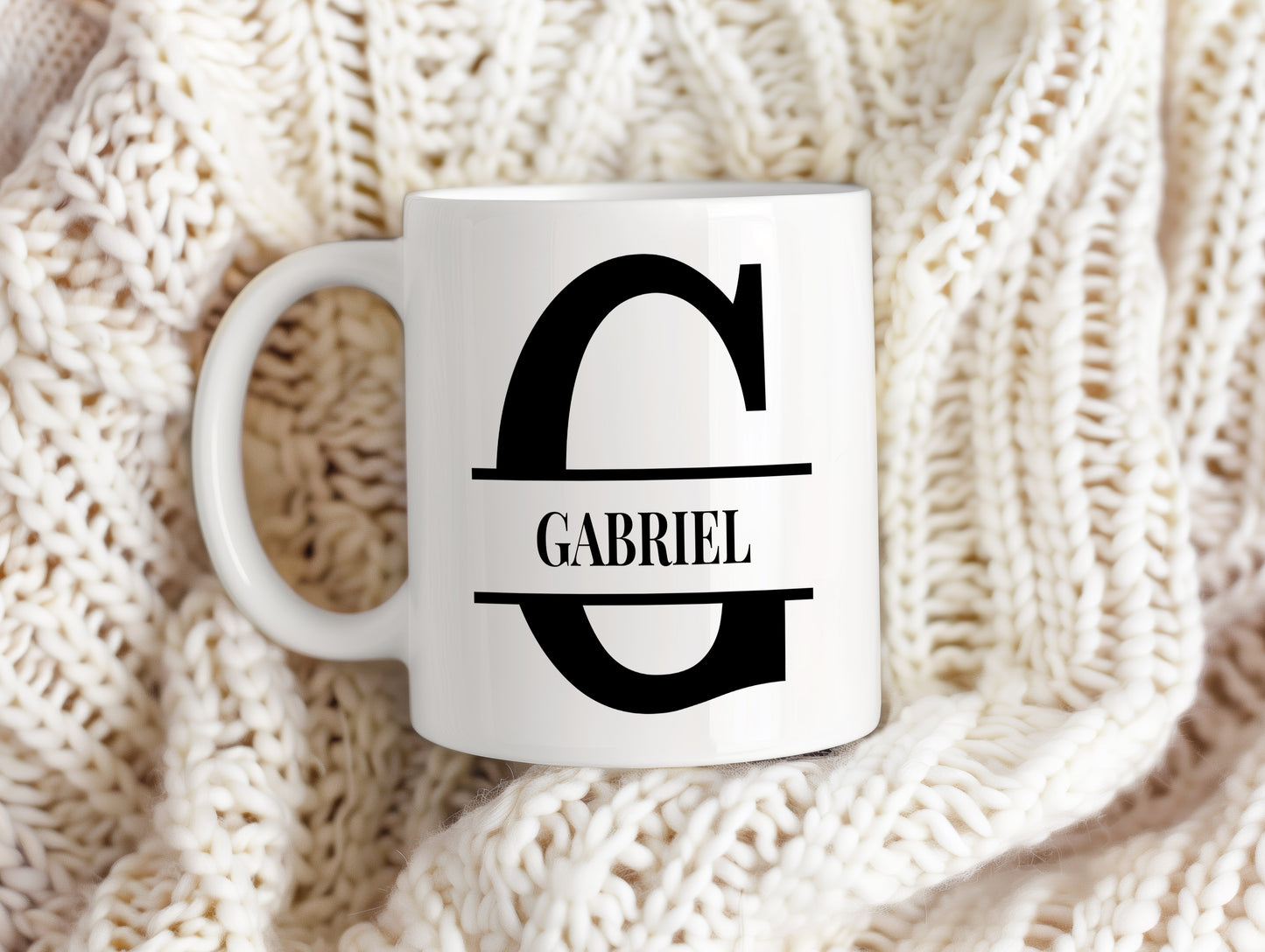 Hrnek se jménem GABRIEL – monogramový design