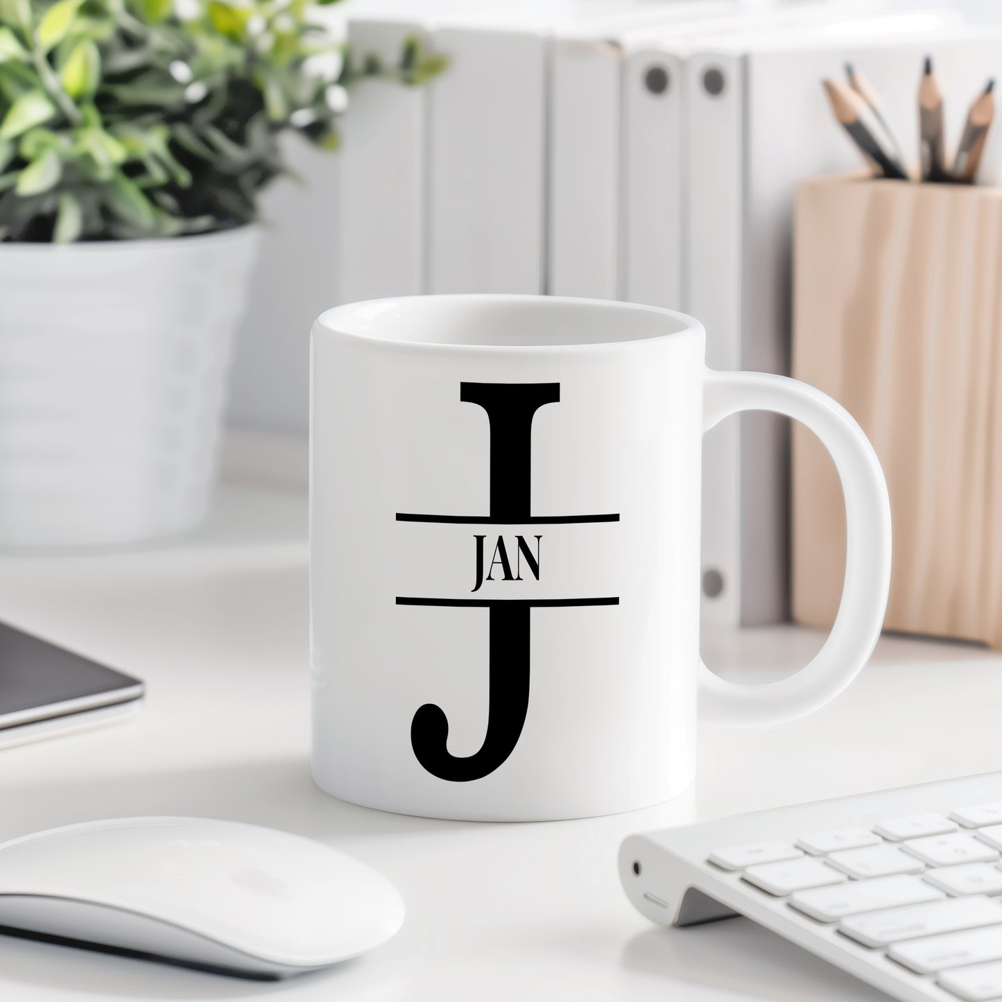 Hrnek se jménem Jan – monogramový design
