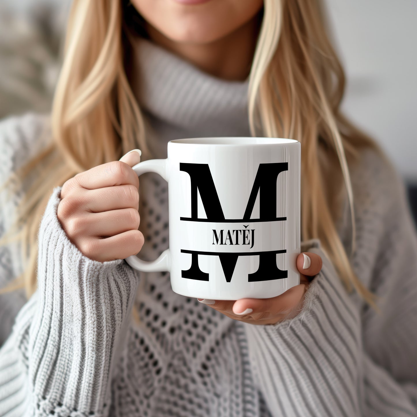 Hrnek se jménem MATĚJ – monogramový design