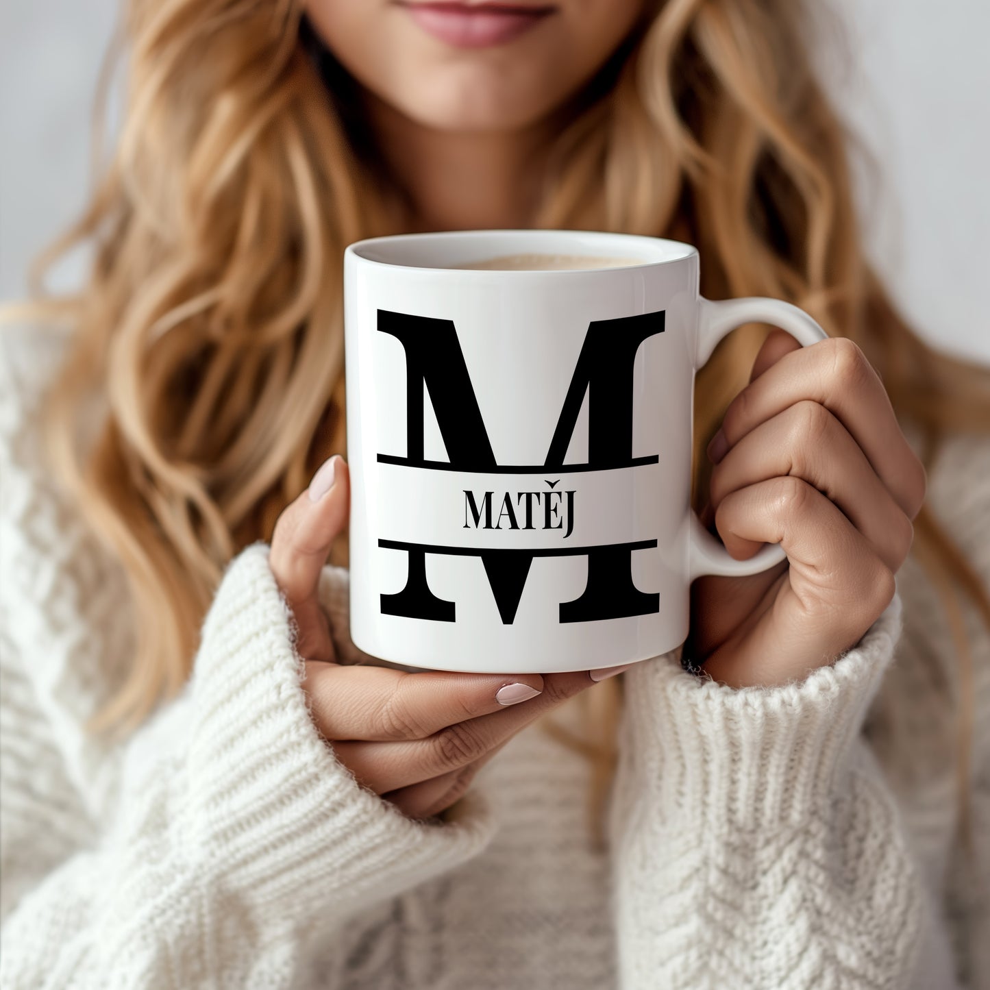 Hrnek se jménem MATĚJ – monogramový design