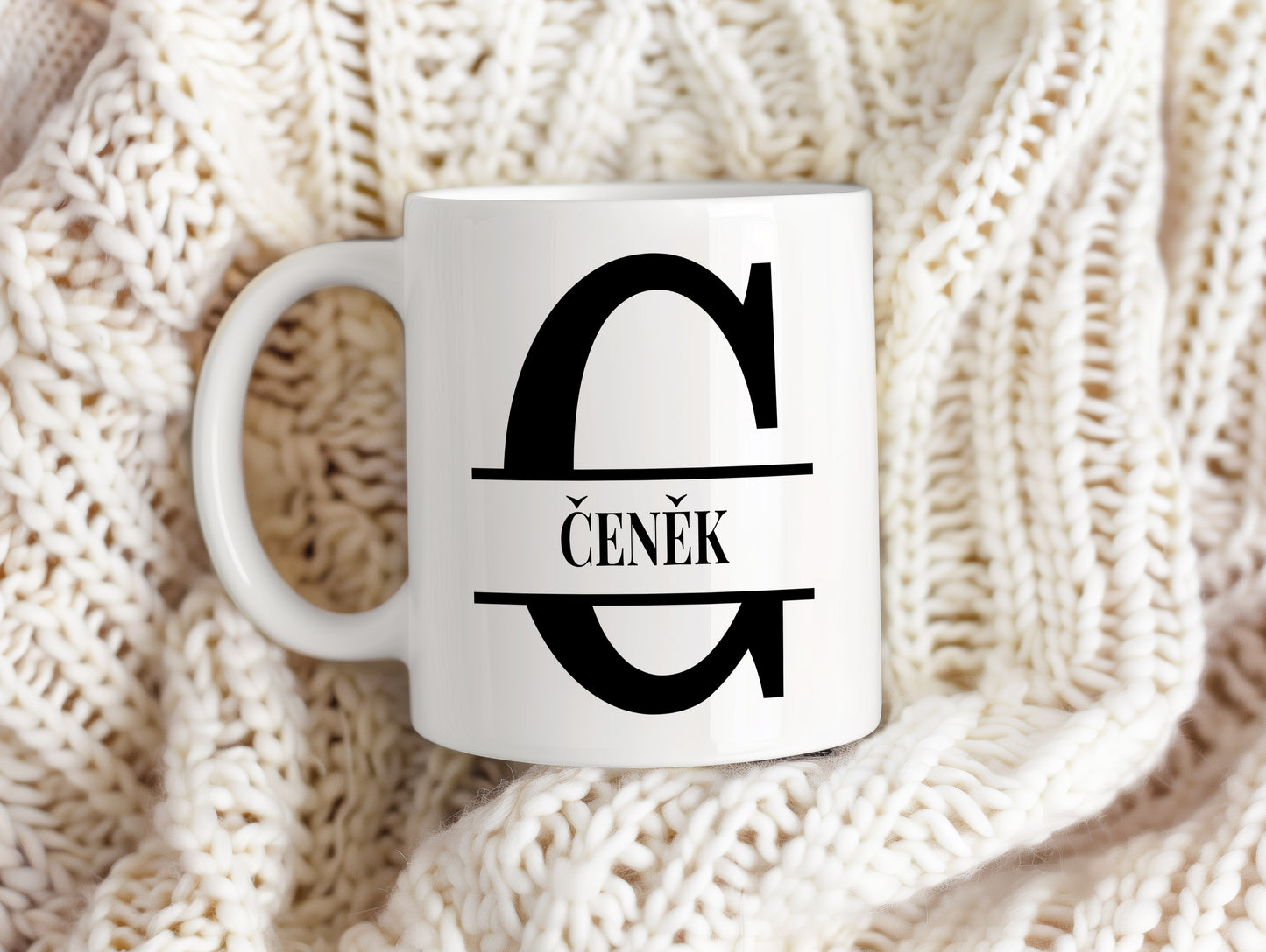 Hrnek se jménem Čeněk – monogramový design