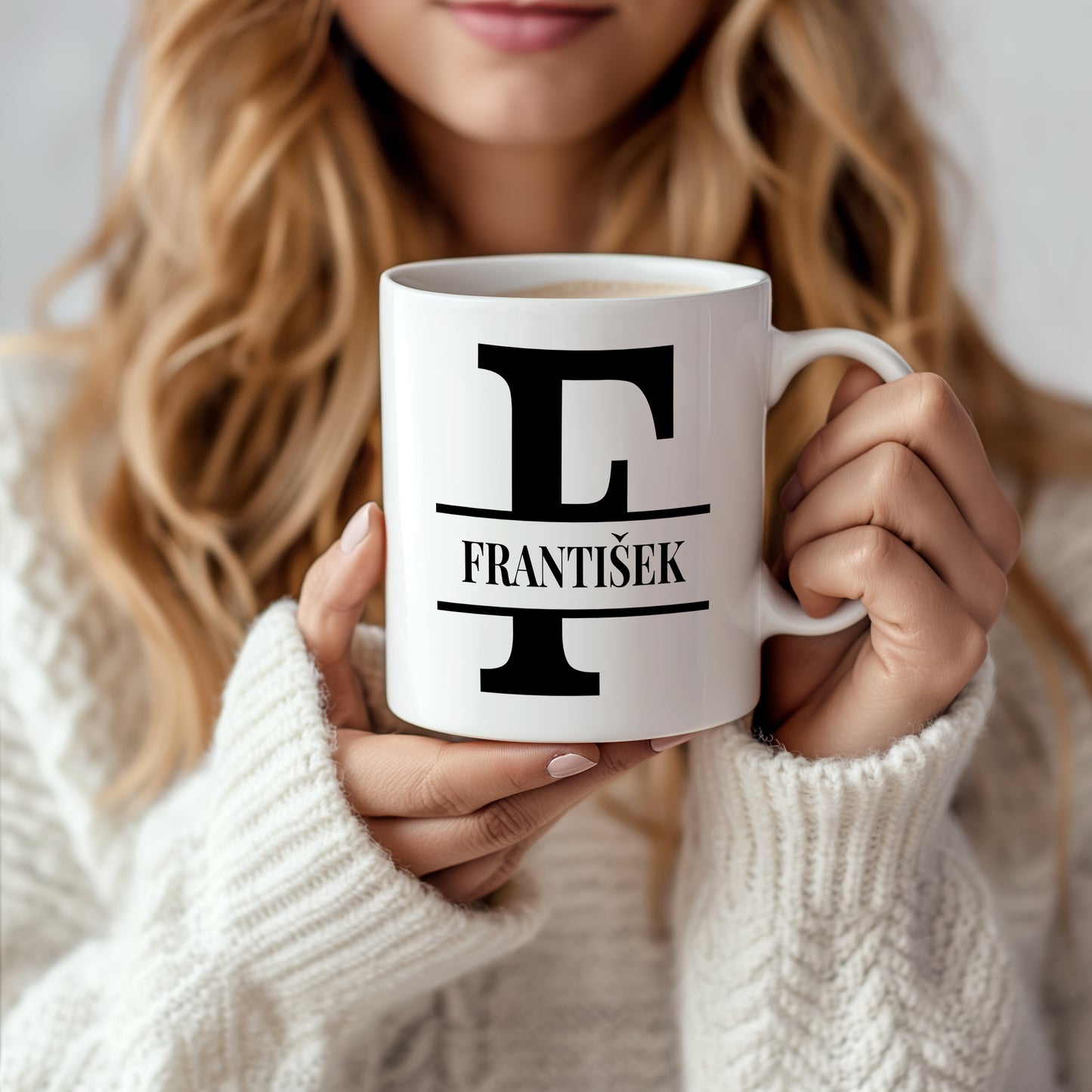 Hrnek se jménem František – monogramový design